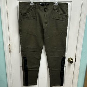 Men’s Rocawear slim fit denim jeans size 42/32